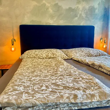 Lejlighed Stylish Premium With Balcony & Ac *